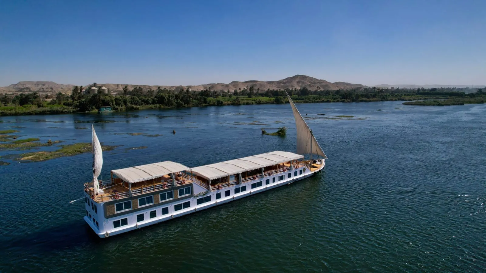 Luxury Swan Dahabiya Cruise